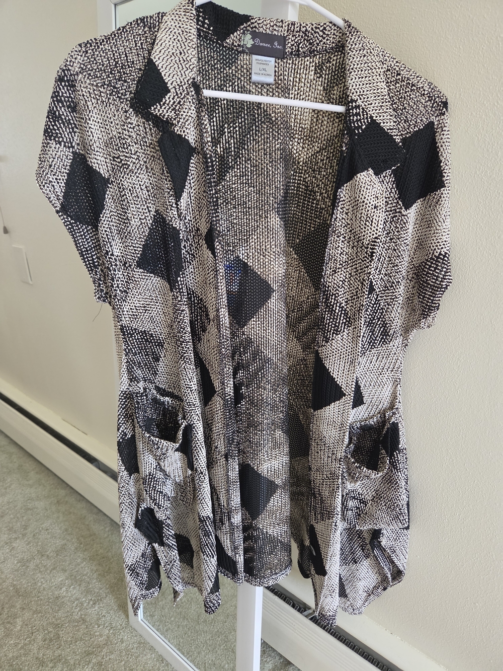 Dana Buchman Black and Cream Knit Open-Front Cardigan